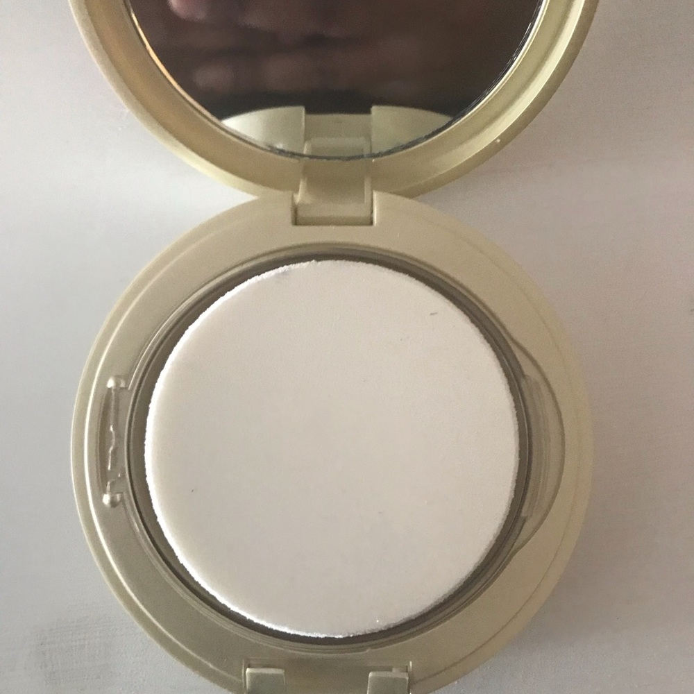 Makeup set - Picture 4 of 8